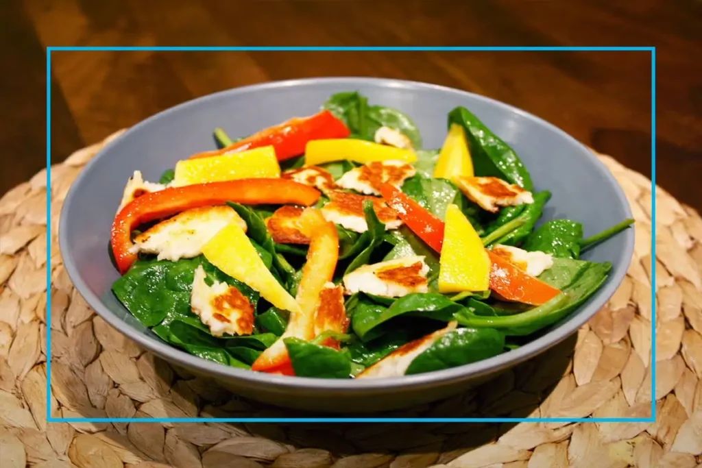 Spinach & Halloumi Salad