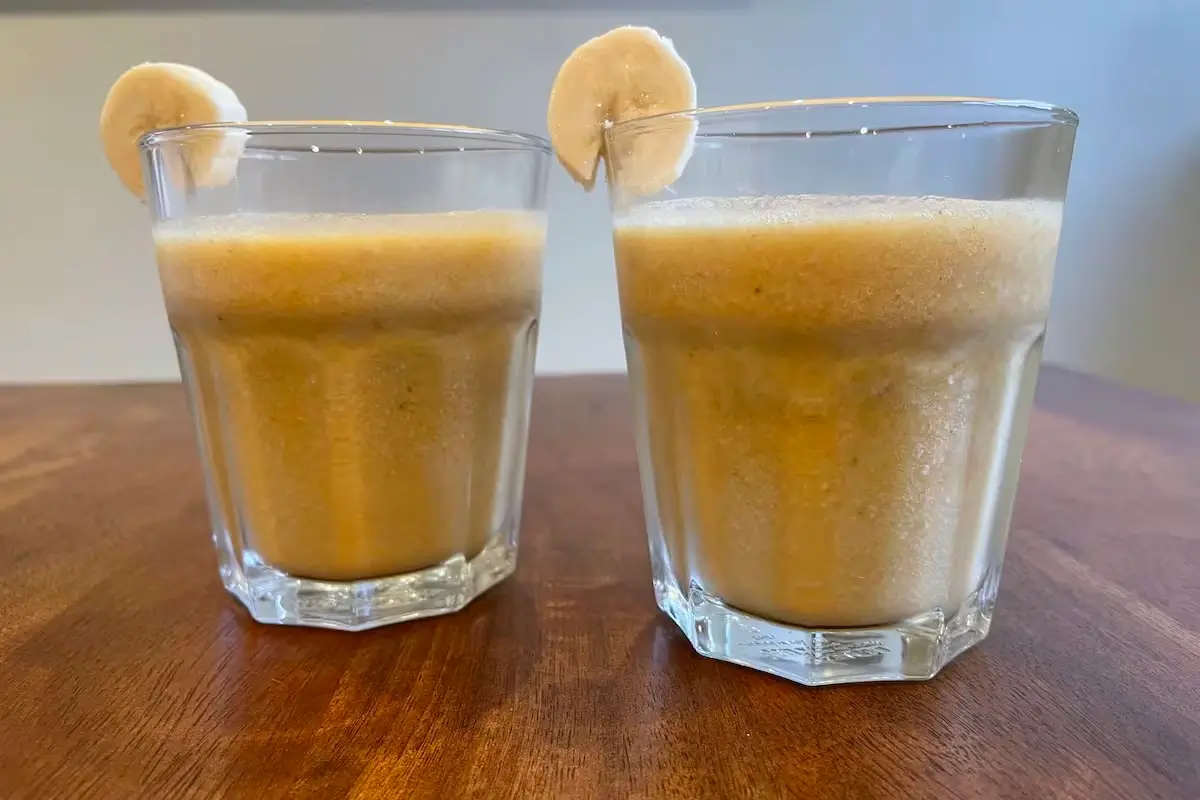 Pineapple & Turmeric Smoothie